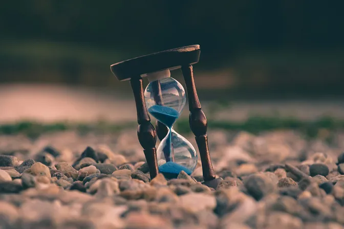 hourglass-on-stones